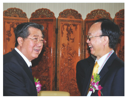 2011年9月中國煤炭工業(yè)協(xié)會(huì)會(huì)長王顯政會(huì)見石華輝董事長